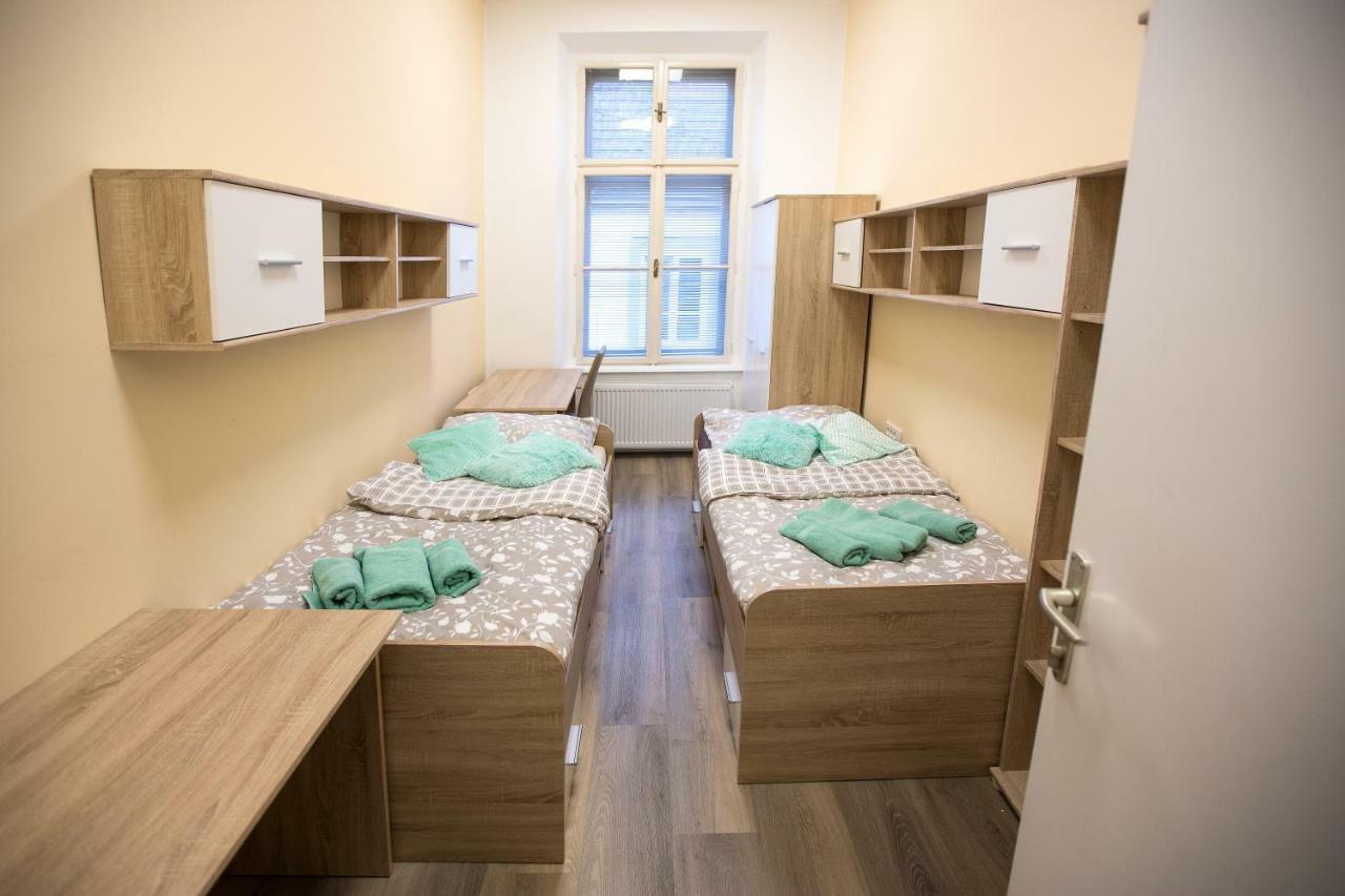 Minidorm Rooms In Heart Of City Center Maribor Buitenkant foto