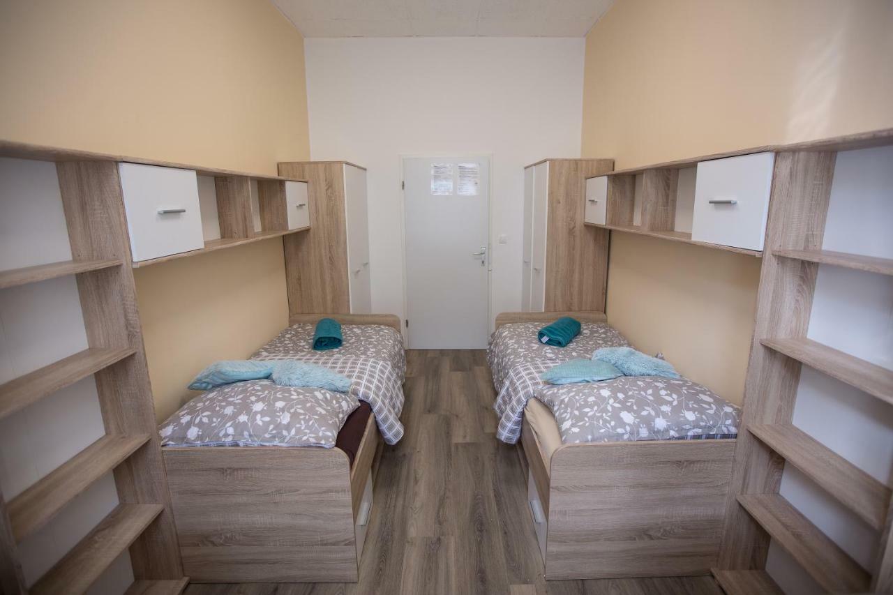 Minidorm Rooms In Heart Of City Center Maribor Buitenkant foto