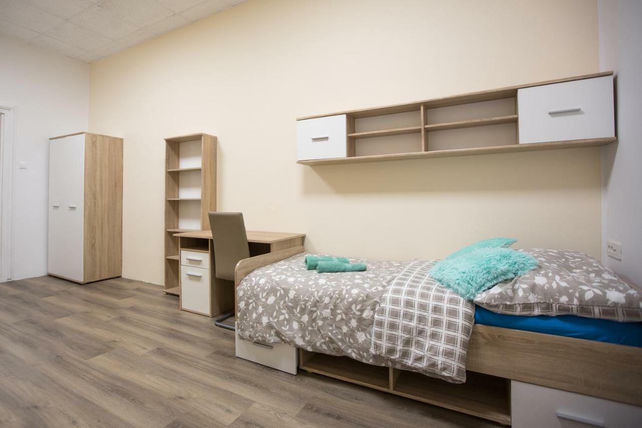 Minidorm Rooms In Heart Of City Center Maribor Buitenkant foto